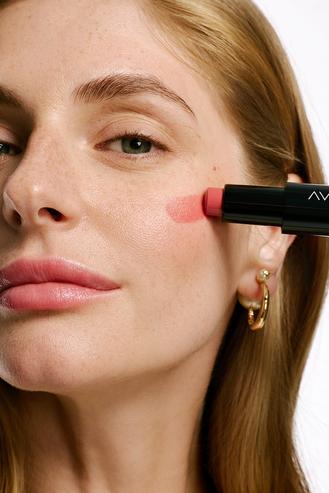 Бьюти-дайджест: лимитированная новогодняя коллекция Nashi Argan, мультистик NRAV, новый аромат в коллекции L’atelier бренда 100BON фото № 9