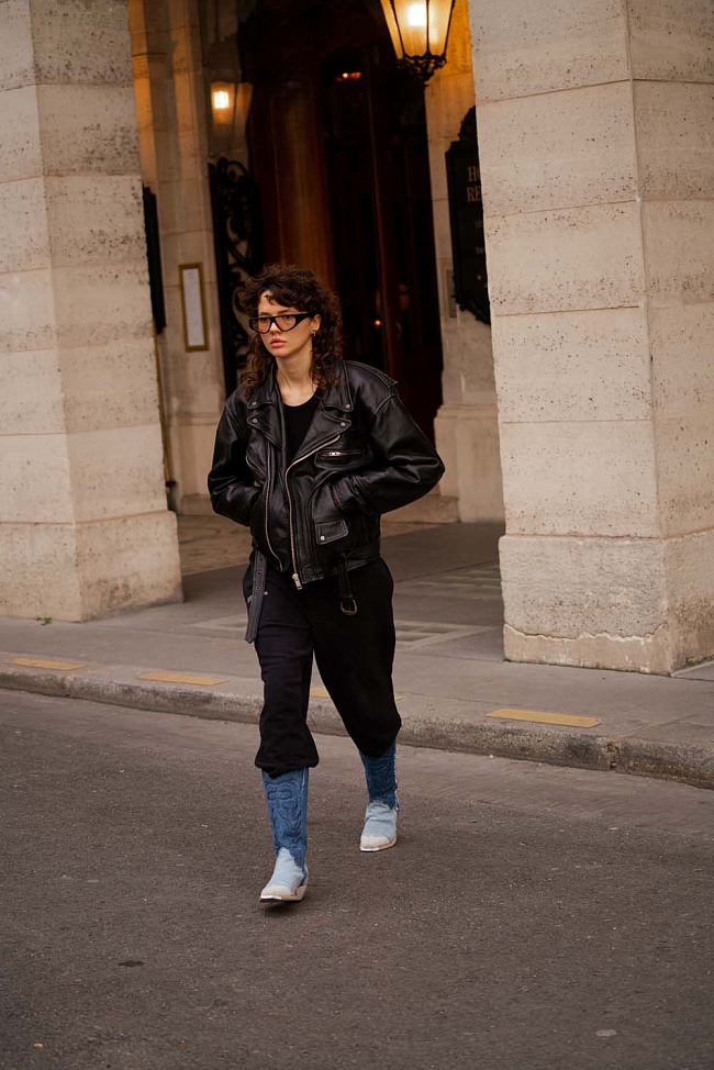 Стритстайл на Неделе моды в Париже фото № 25