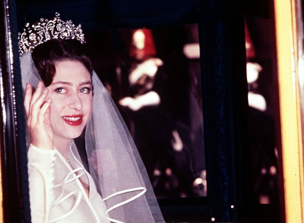 Королевские украшения: непростая судьба свадебной тиары принцессы Маргарет
