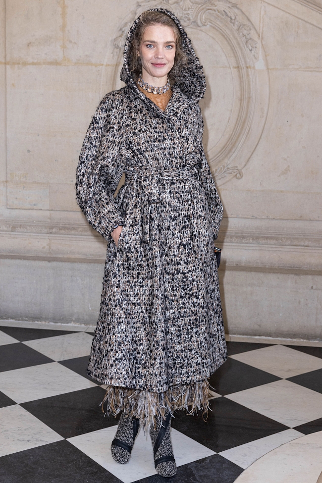 Наталья Водянова на показе Dior в Париже фото № 1