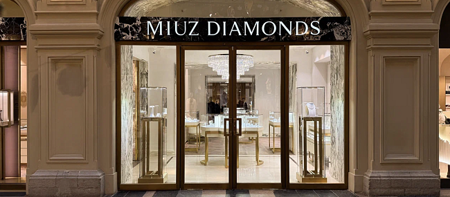 Флагманский магазин MIUZ Diamonds в ГУМе фото № 1