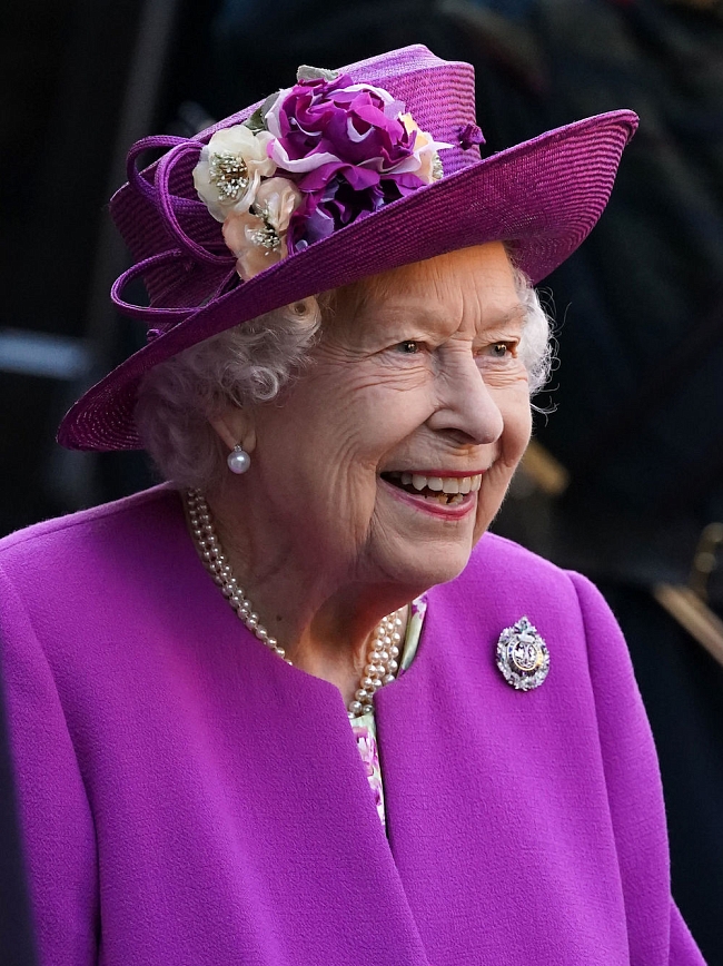Королева Елизавета II, 2021 год фото № 1