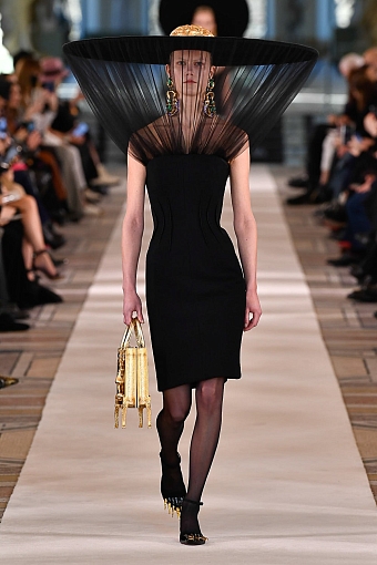Schiaparelli Haute Couture весна-лето 2022 фото № 10