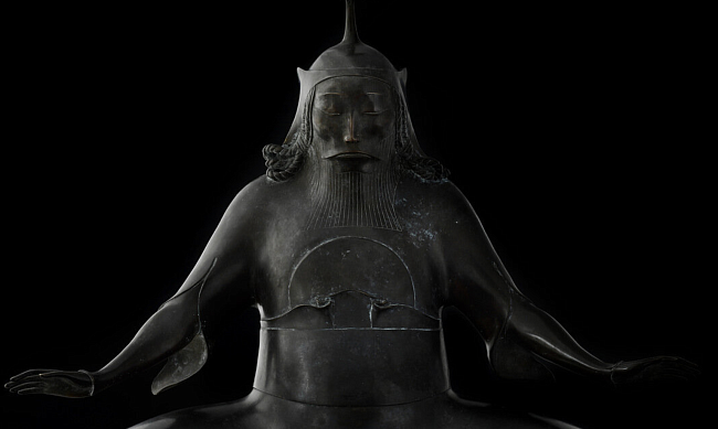 Даши Намдаков. Скульптура «Чингизхан». 2003 г. Бронза, литье, патинирование. фото № 4