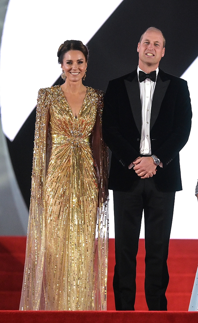 Кейт Миддлтон и принц Уильям на премьере фильма «Не время умирать», сентябрь 2021 года фото № 21
