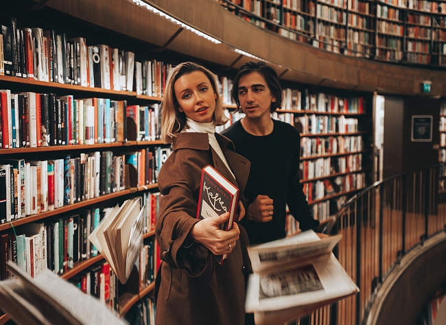 Что читает путешественница, блогер, создательница проекта #FollowMeTo Наталья Османн фото № 1