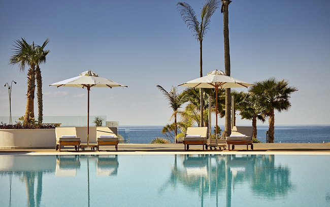 Бассейн отеля Parklane, a Luxury Collection Resort & Spa, Limassol фото № 5