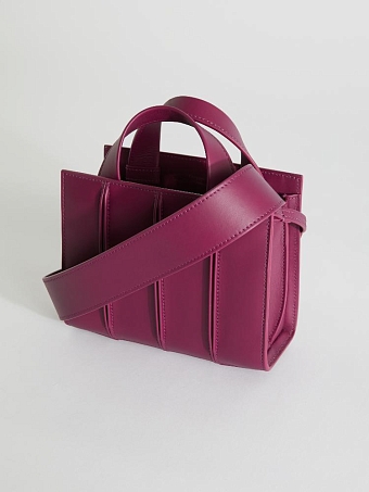 Max Mara представили юбилейную коллекцию сумок Whitney Bag фото № 5