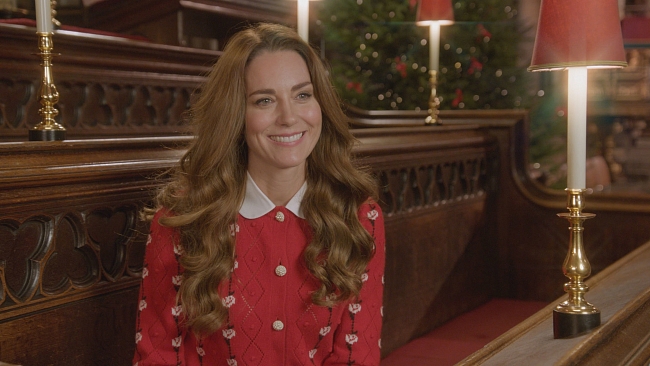 Кейт Миддлтон в кардигане Miu Miu в программе Royal Carols: Together at Christmas фото № 1