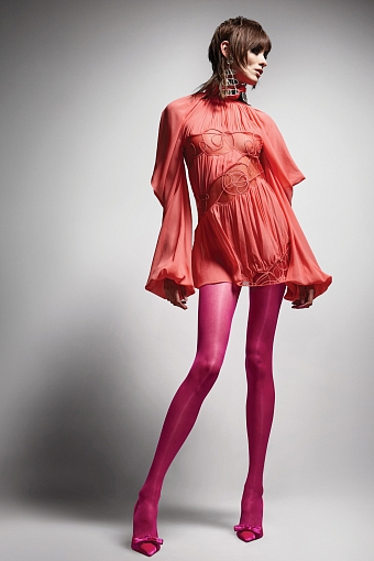 А вы осмелитесь надеть ультракороткие шорты из новой коллекции Tom Ford? фото № 9