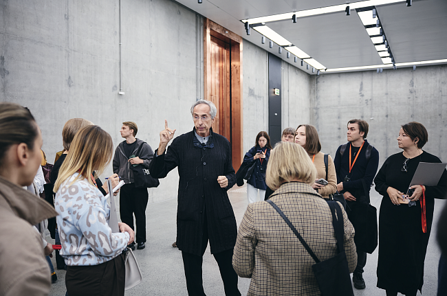 Сергей Чобан в музее фото № 5