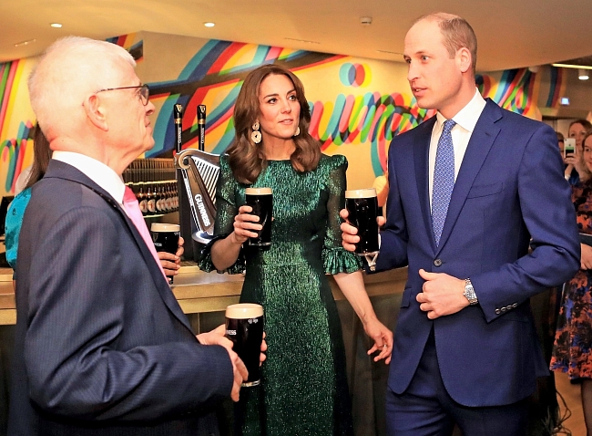 Кейт Миддлтон и принц Уильям посетили музей пива в Дублине фото № 4