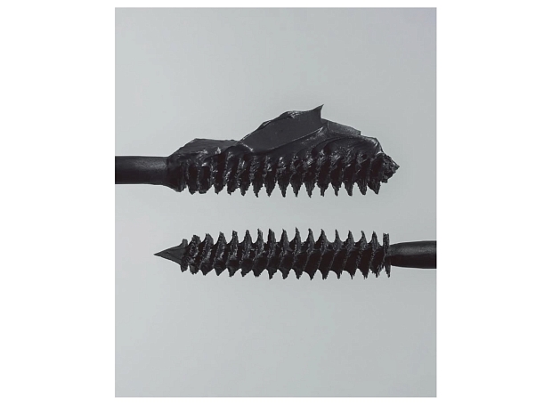 Макияж. Тушь для ресниц с удлиняющим эффектом 