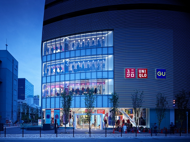 Магазин Uniqlo в Японии фото № 1