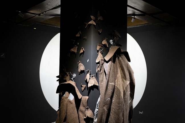 Выставка  «Пристанище» художницы Элины Гусаровой фото № 2