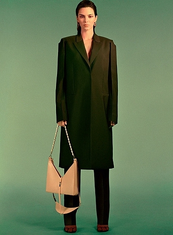 Посмотрите на Кендалл Дженнер и Беллу Хадид в первой рекламной кампании Мэтью Уильямса для Givenchy фото № 4