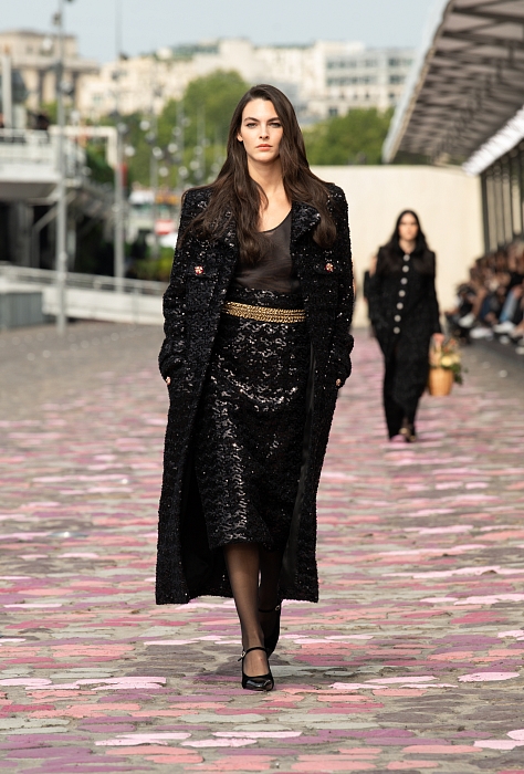 Chanel Haute Couture осень-зима 2023/24 фото № 8