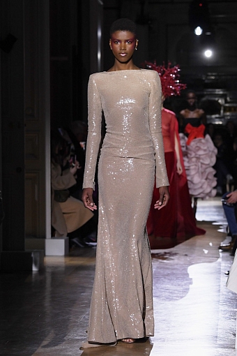 Платья мечты: как прошел показ Valentino Haute Couture весна-лето 2020 фото № 11