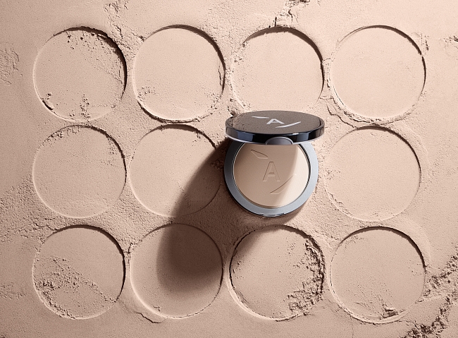 Дайджест красоты: лимитированная коллекция KIKO MILANO, крем для чувствительной кожи Bioderma, благотворительная акция KRYGINA cosmetics фото № 7