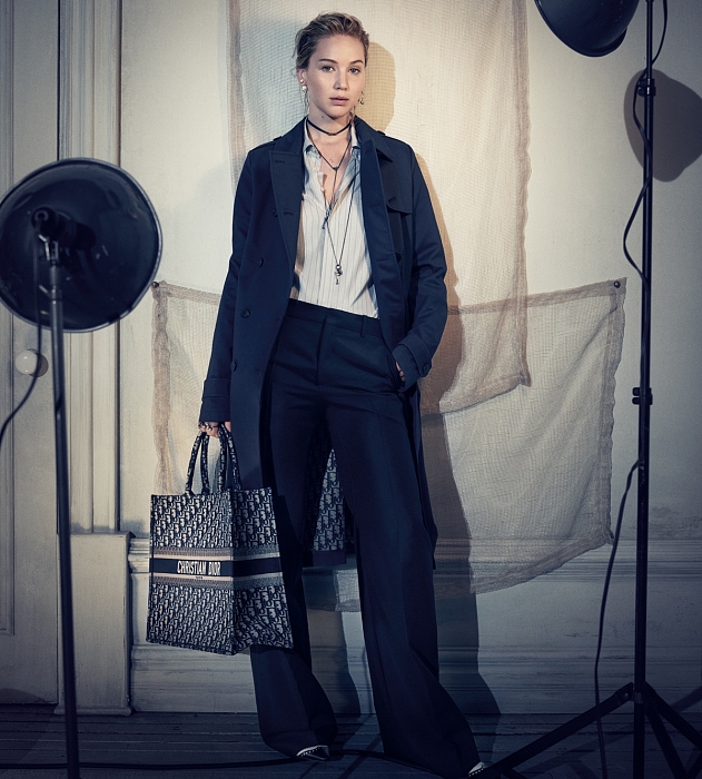 Дженнифер Лоуренс в новой фотосессии Dior фото № 11