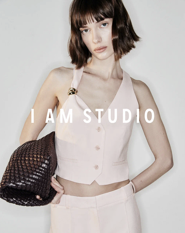 SALE в I AM STUDIO фото № 13