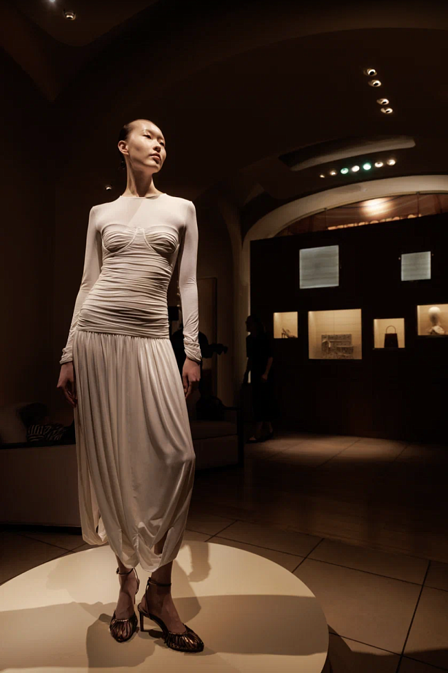 Александр Рогов, Екатерина Мухина, Галина Юдашкина и другие гости на презентации коллекции 12 STOREEZ «Аленький цветочек» фото № 2