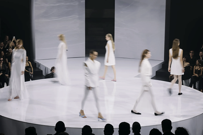 Модный дайджест: весенняя коллекция Offret, новый бренд «ГОША КАРЦЕВ» и другие новости фото № 9