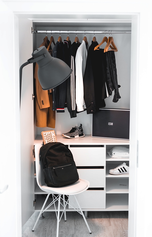Идеальная комната шопоголика: как организовать в квартире хранение одежды фото № 4