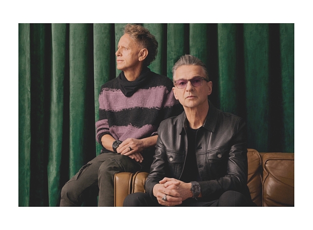 Hublot представил новую модель часов Spirit of Big Depeche Mode в честь альбома Memento Mori