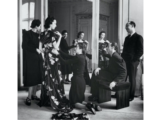Кристиан Диор (справа) у Робера Пиге, ориентировочно 1939. Фотография Вилли Майвальда фото № 2