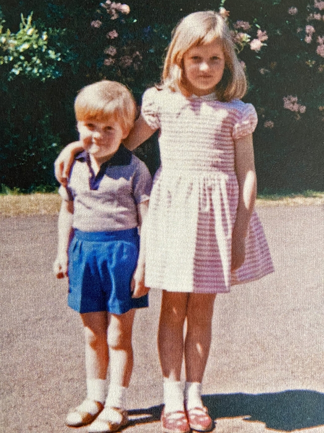 Принцесса Диана с младшим братом Чарльзом Спенсером. фото № 1