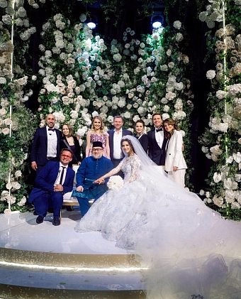 Восточная сказка: «Мисс Москва-2015» Оксана Воеводина вышла замуж за малайзийского короля фото № 3