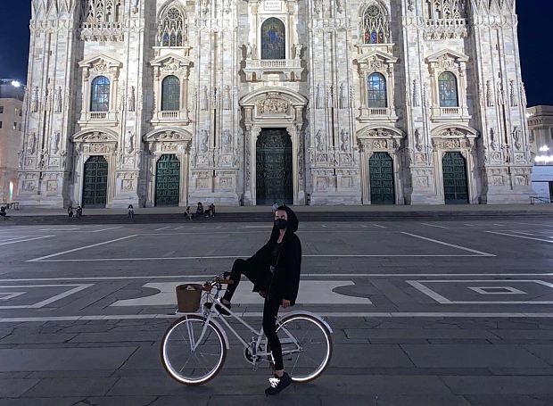 Очередь за велосипедами, аперитив без масок и первый ужин вне дома: Надя Миссбах о смягчении карантина в Милане