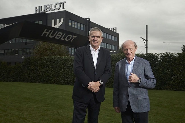 Глава Hublot Рикардо Гвадалупе и Жан-Луи Этьен на мануфактуре швейцарской компании фото № 1