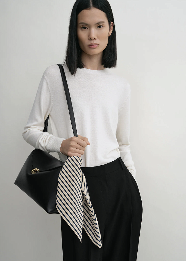 Toteme фото № 5
