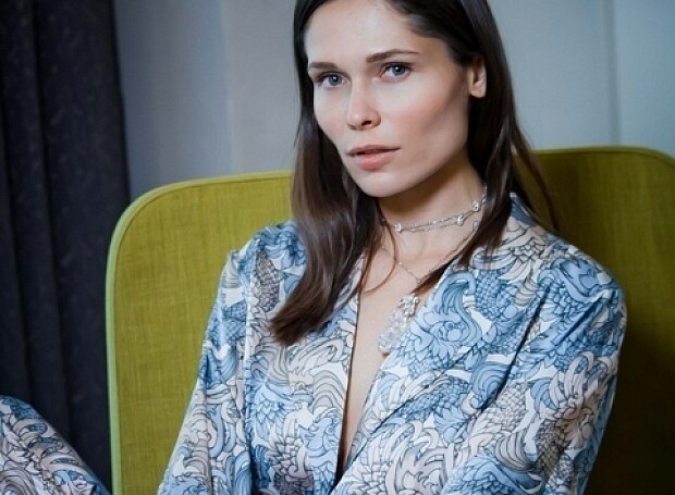 Где найти костюм как у Полины Аскери? 