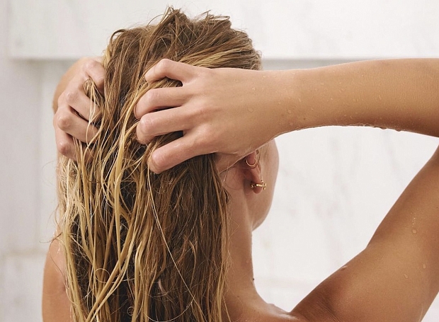 Что не стоит делать с волосами после мытья 