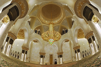 Восточный ритм, традиции и культурное наследие Эмиратов: путеводитель по Абу-Даби фото № 16