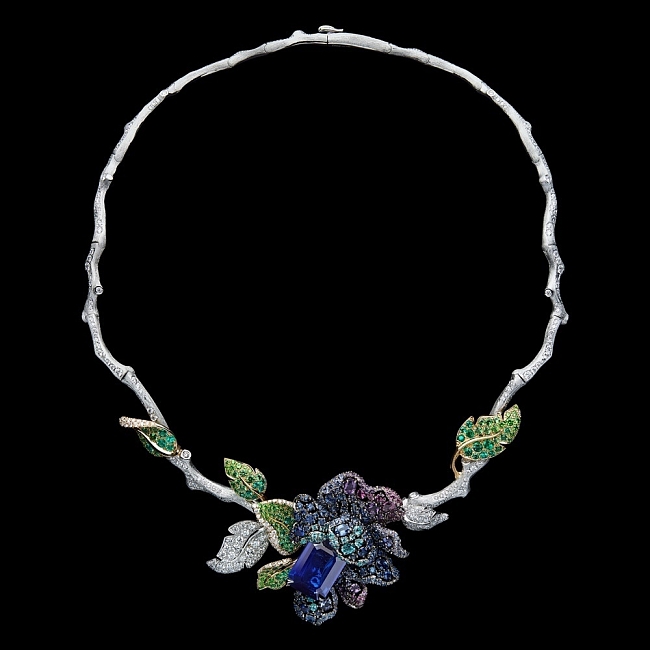 Сапфировое ожерелье Rose Mantique из коллекции Dior Rose фото № 15