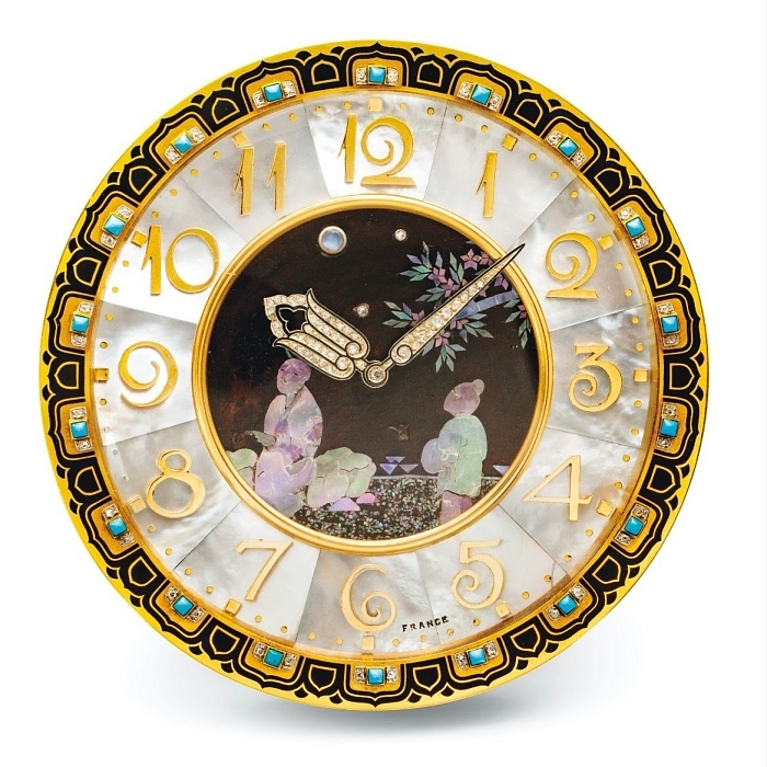 Настольные часы Cartier, украшенные перламутром, эмалью, бирюзой, лунным камнем и алмазами, 1926 год фото № 1