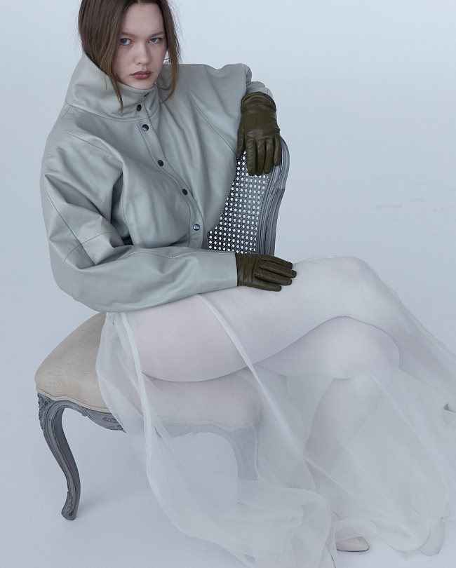 кабинет психотерапевта в шкафу: связь моды и дофамина фото № 2 Nicklas Skovgaard фото № 2