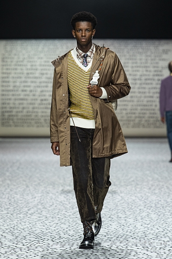 Dior Men осень-зима 2022/23 фото № 17