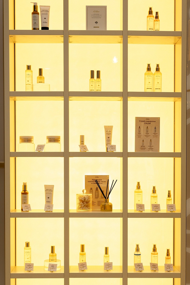 Дайджест красоты: открытие нового банного комплекса SIBERIA, сыворотка Algotherm и поп-ап-магазин d'Alba в Москве фото № 5