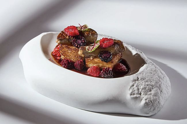 Гастро-неделя: новогодний сет в BURO. TSUM, SimpleWine x O PAPER PAPER и открытие ресторана «Притча» фото № 11