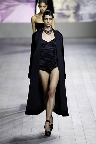 Dior Couture весна-лето 2023 фото № 9