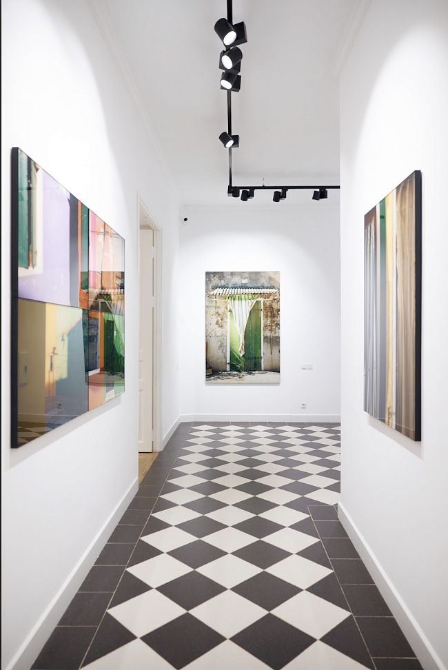 Как прошло открытие персональной выставки Тима Парщикова фото № 2