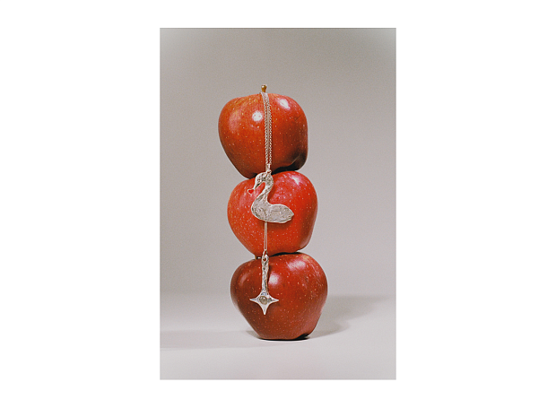 Пиксели и ваби-саби: как современный ювелирный дизайн становится искусством для повседневности