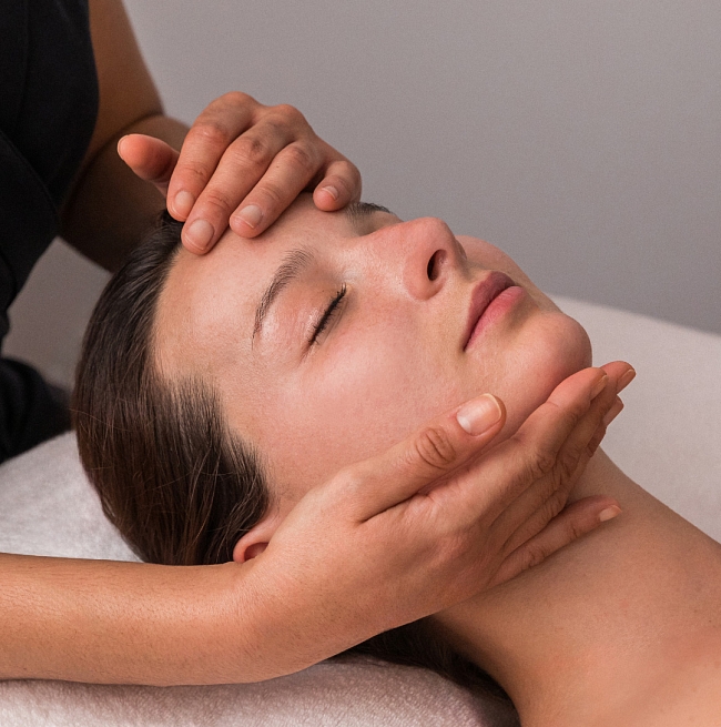 Новогоднее SPA: какие процедуры станут приятным подарком на Новый год фото № 9