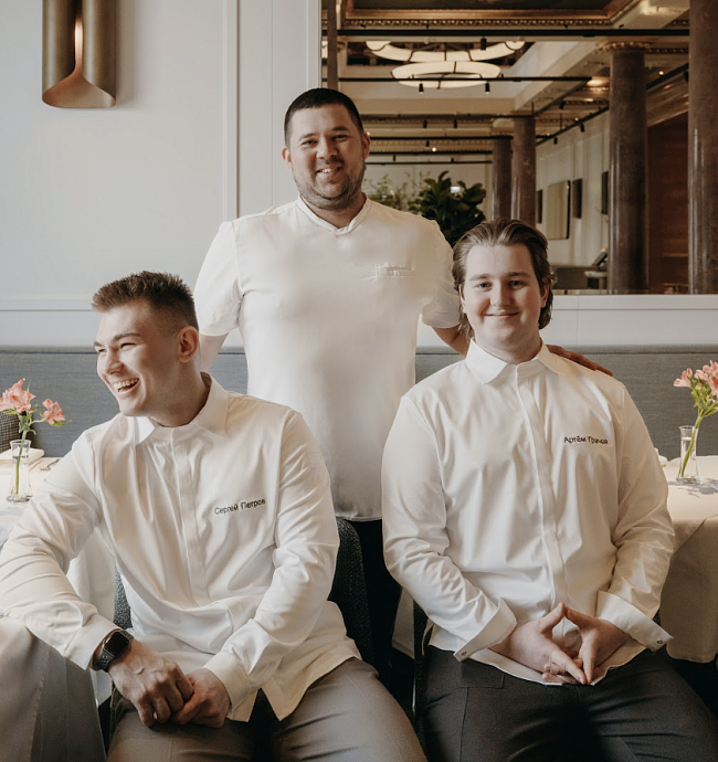 Гастро-неделя: открытие BUS hand roll bar, KofftaXBoza x Krivokolenny9s3 и обновление барной карты в Bijou фото № 8