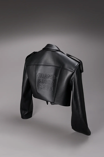 Бренд ZNWR представил новую куртку «Billie Jean» фото № 20